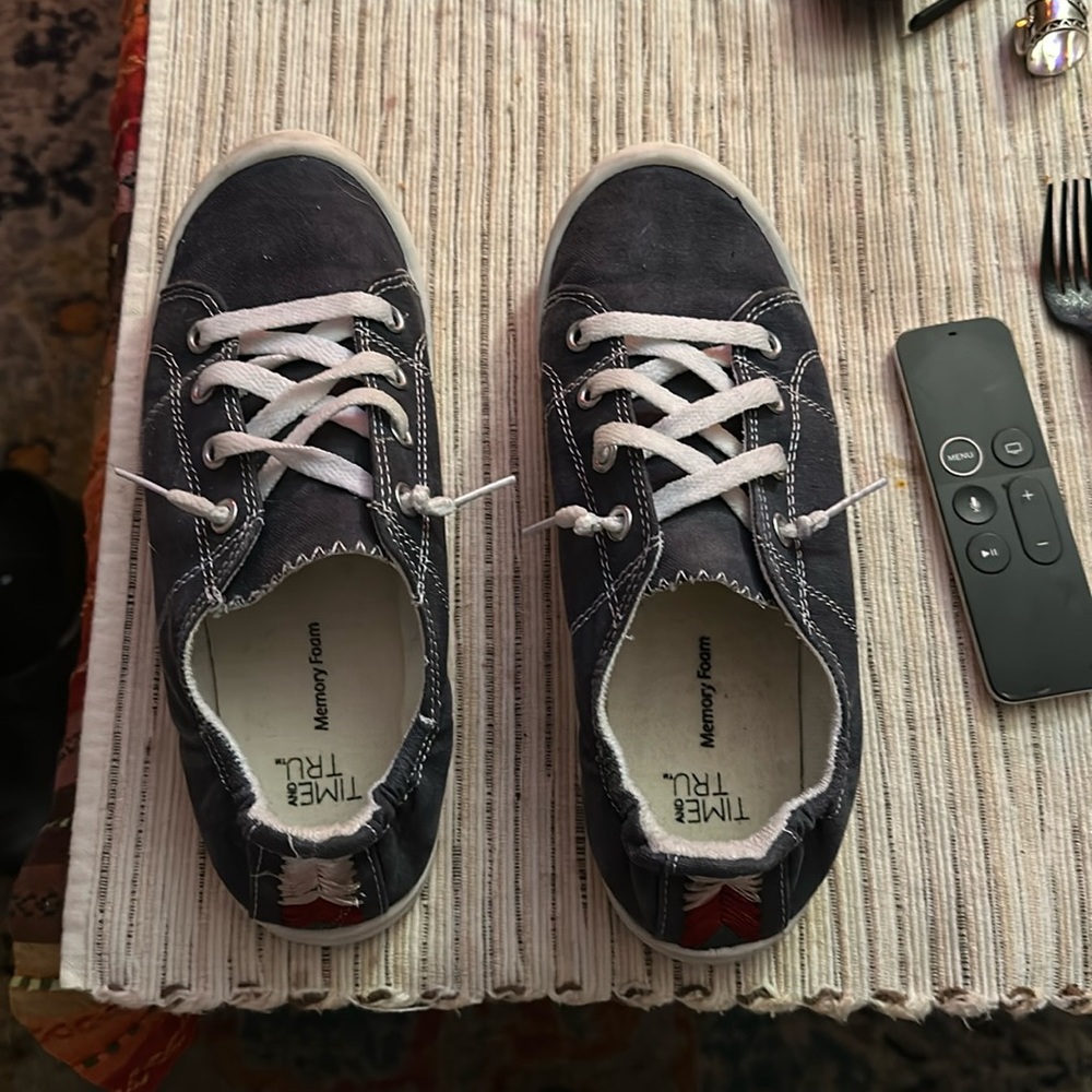 Time & Tru Shoes.